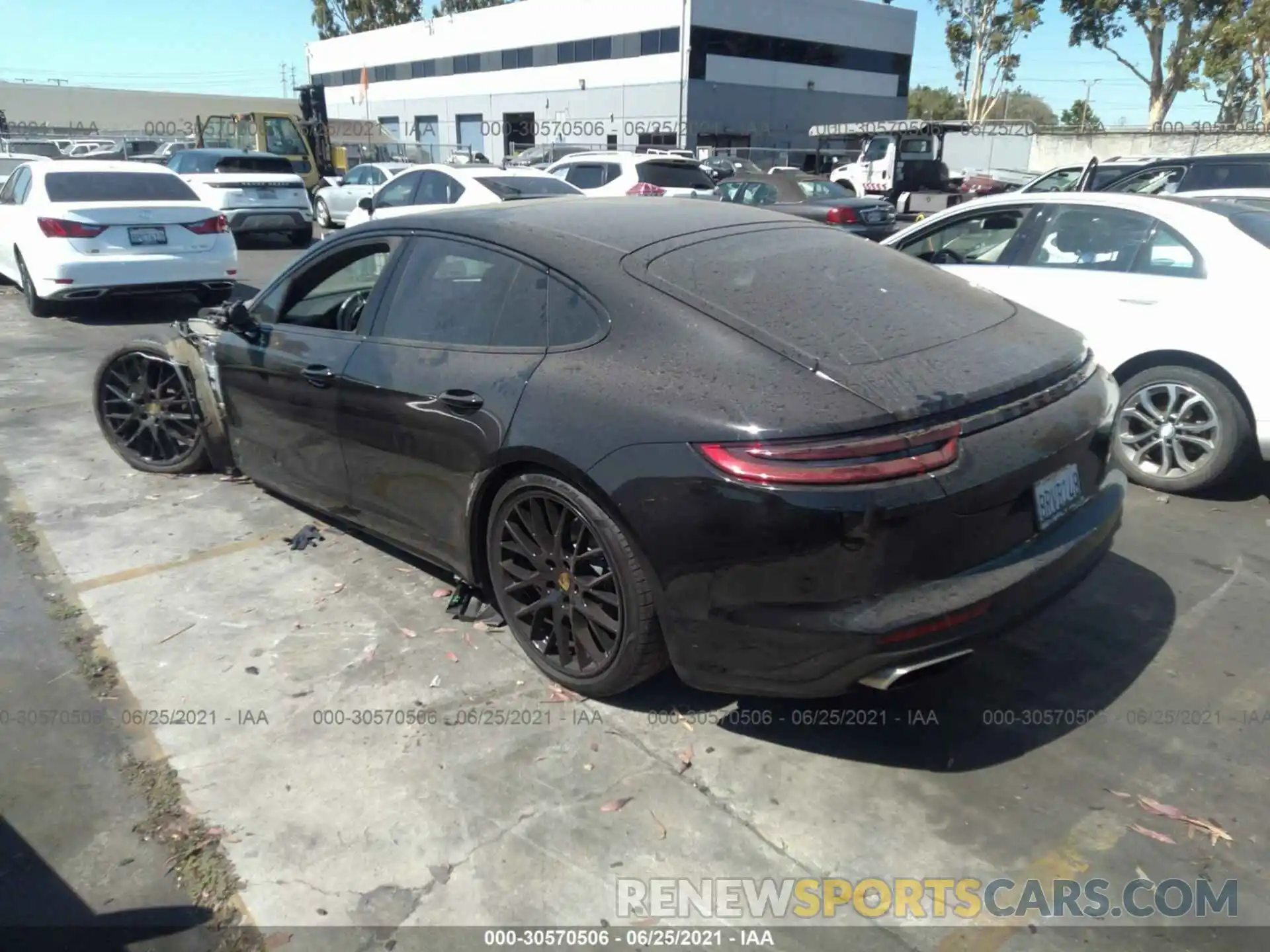 3 Photograph of a damaged car WP0AA2A76LL103130 PORSCHE PANAMERA 2020