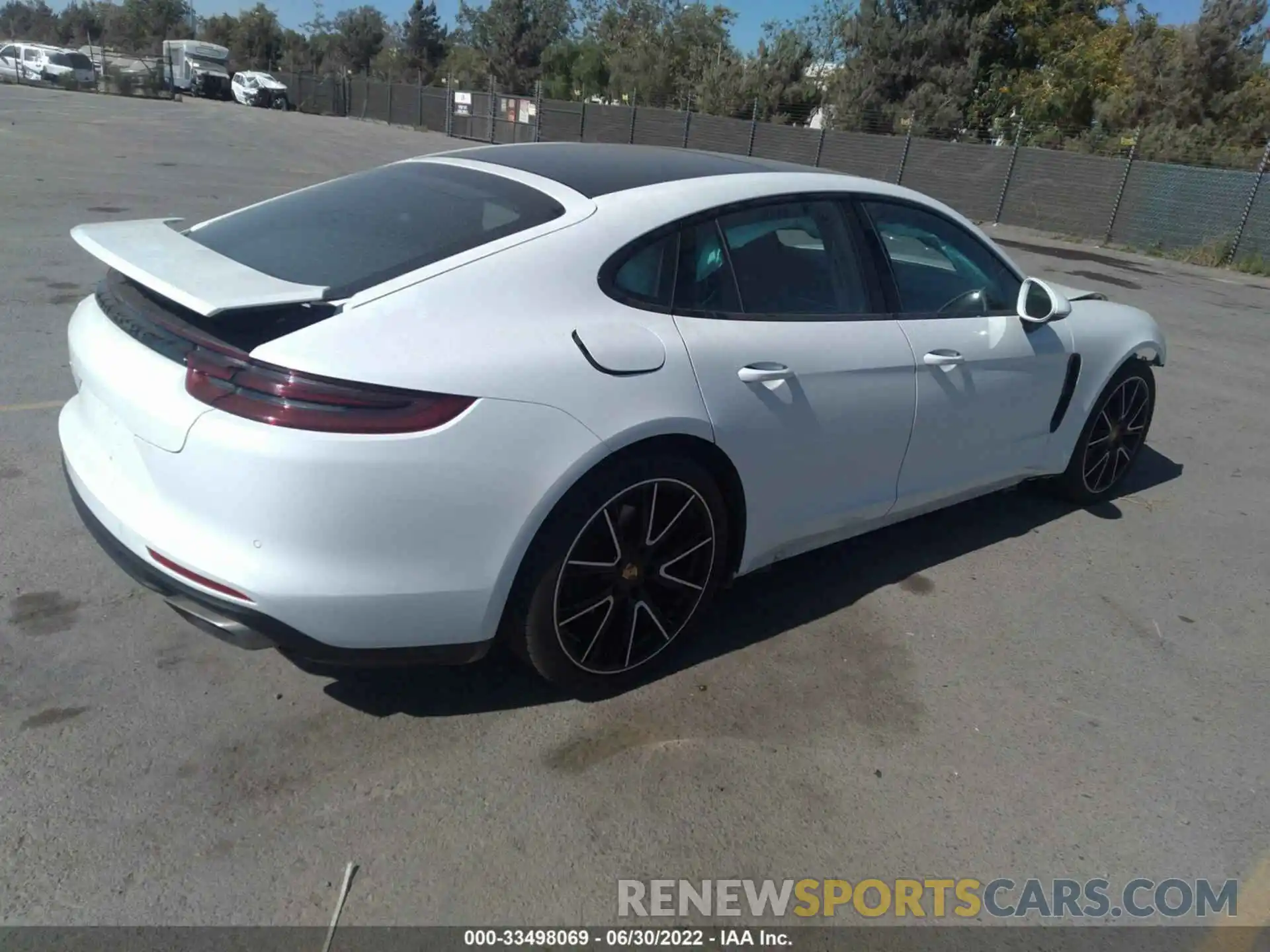 4 Photograph of a damaged car WP0AA2A76LL104066 PORSCHE PANAMERA 2020