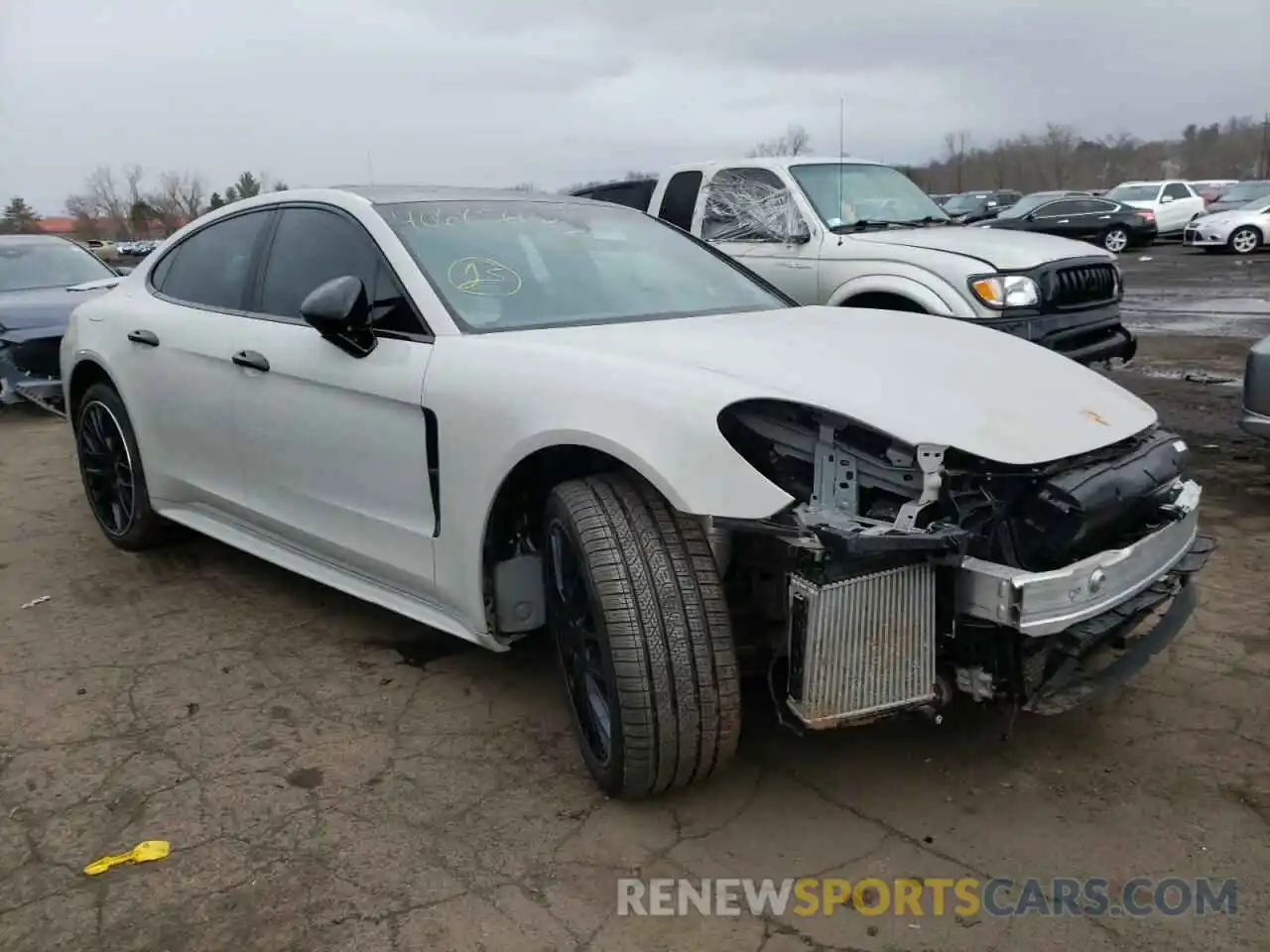 1 Photograph of a damaged car WP0AG2A73LL145656 PORSCHE PANAMERA 2020