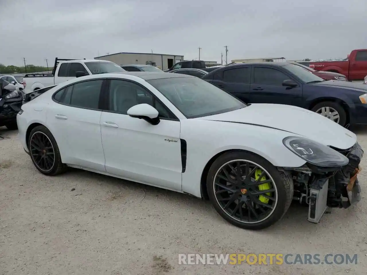 4 Photograph of a damaged car WP0AE2A78ML127306 PORSCHE PANAMERA 2021