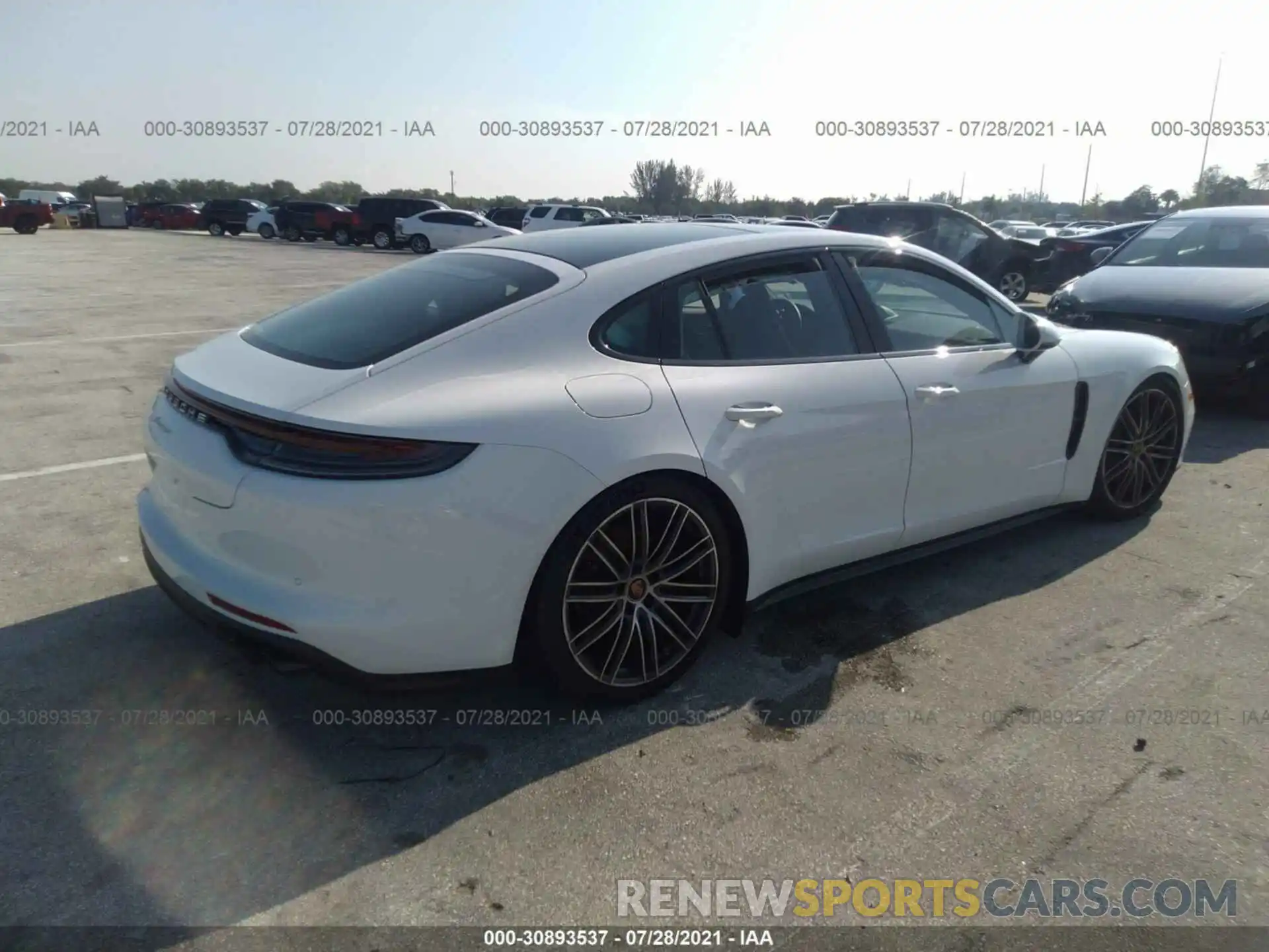 4 Фотография поврежденного автомобиля WP0AJ2A73ML115804 PORSCHE PANAMERA 2021