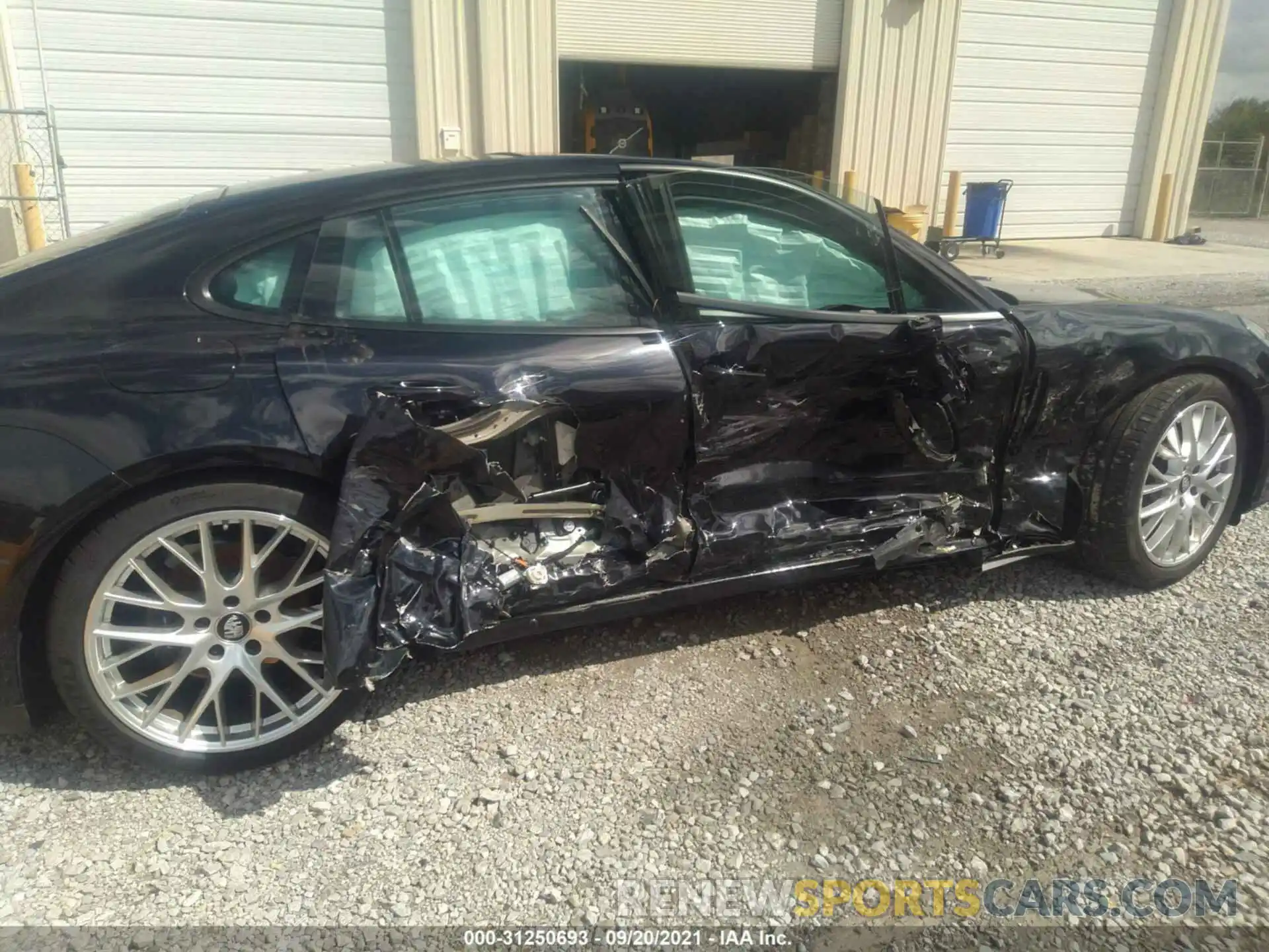 6 Photograph of a damaged car WP0AJ2A76ML117739 PORSCHE PANAMERA 2021