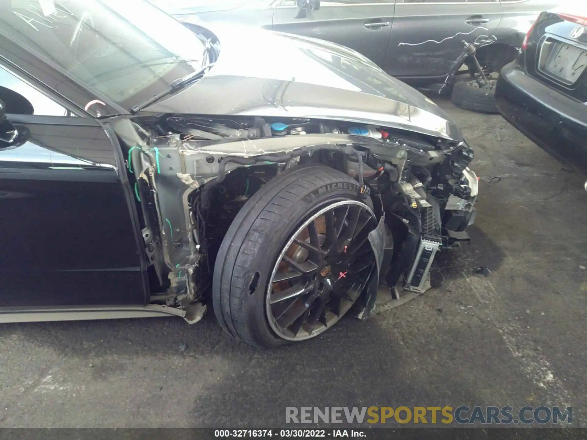 6 Photograph of a damaged car WP0AJ2A78ML117595 PORSCHE PANAMERA 2021