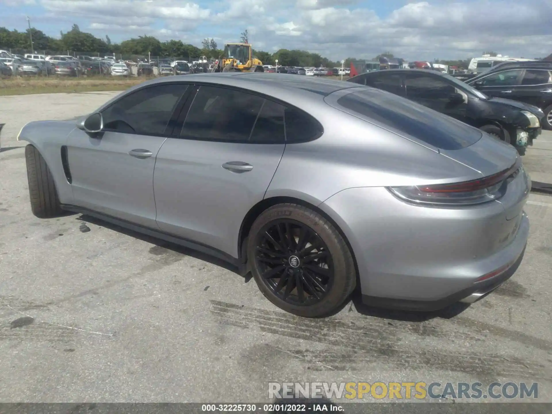 3 Фотография поврежденного автомобиля WP0AJ2A79ML115323 PORSCHE PANAMERA 2021