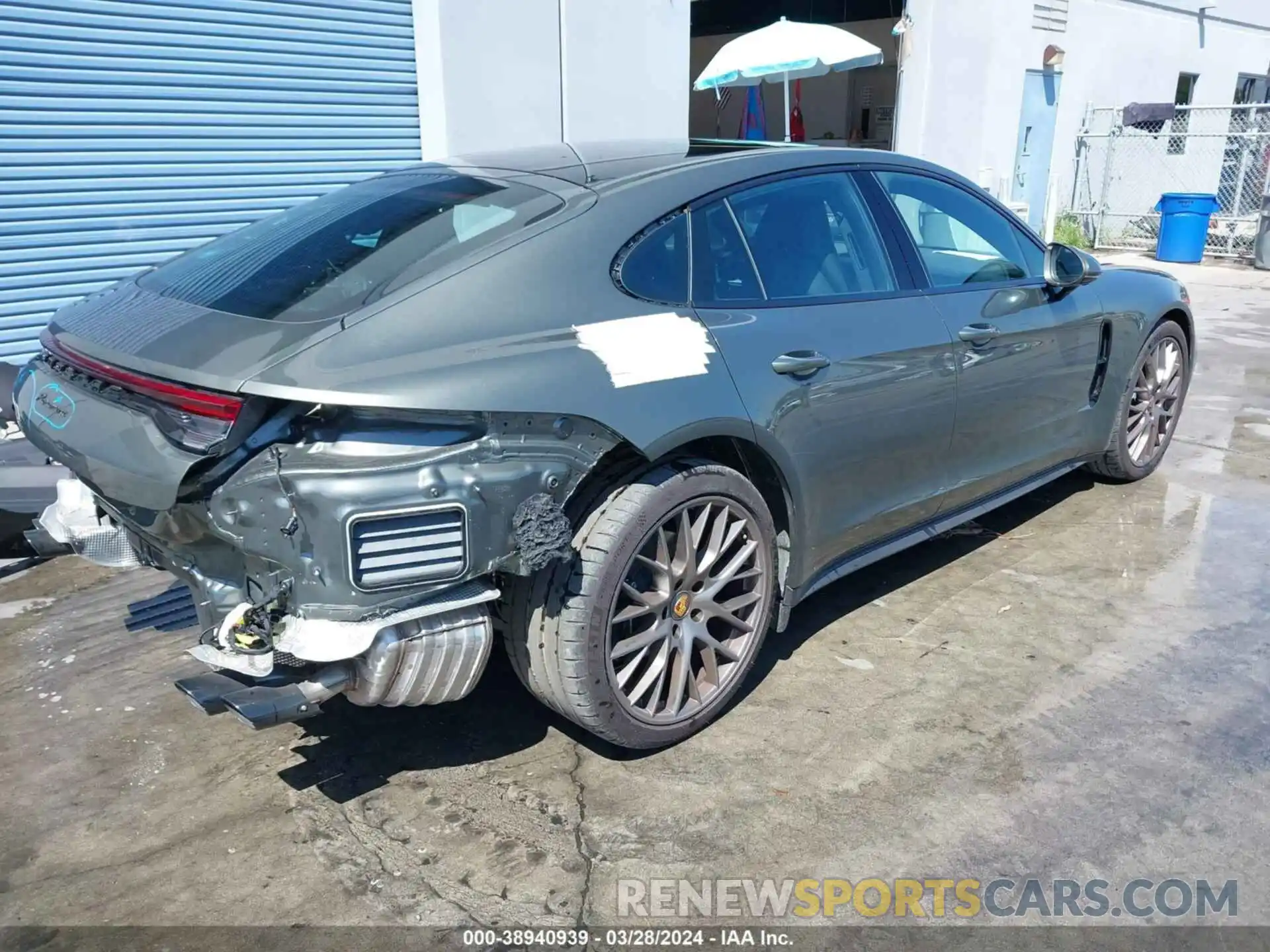 4 Photograph of a damaged car WP0AJ2A73PL103138 PORSCHE PANAMERA 2023