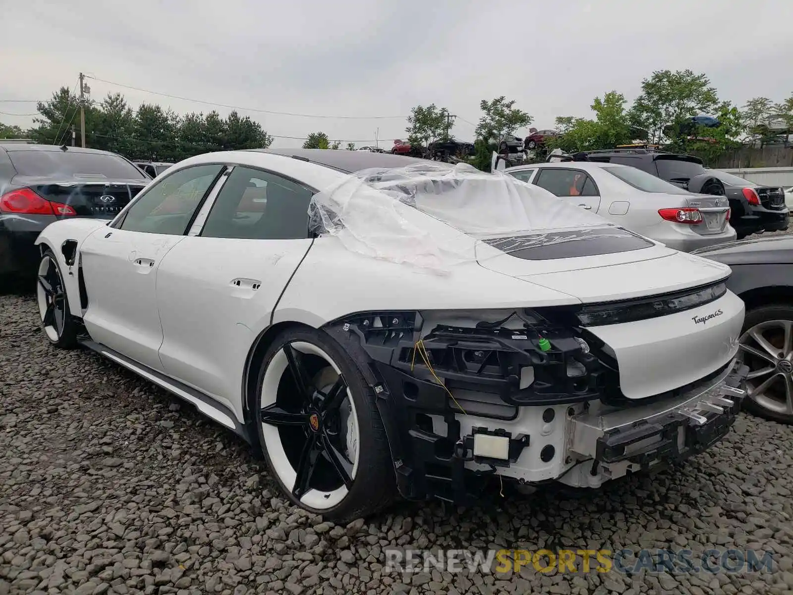 3 Photograph of a damaged car WP0AB2Y12LSA50434 PORSCHE TAYCAN 2020