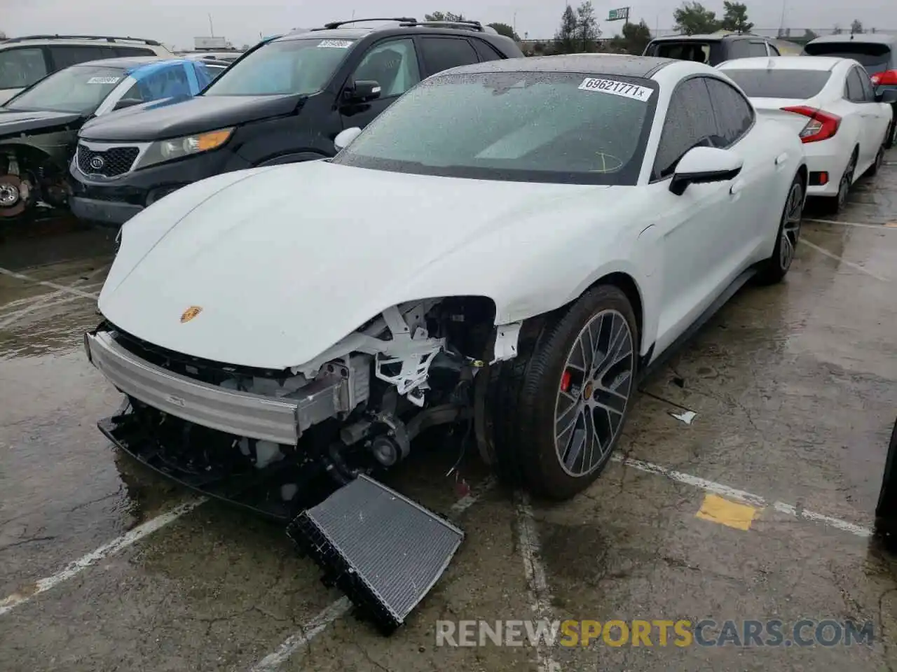 2 Photograph of a damaged car WP0AB2Y12LSA51518 PORSCHE TAYCAN 2020