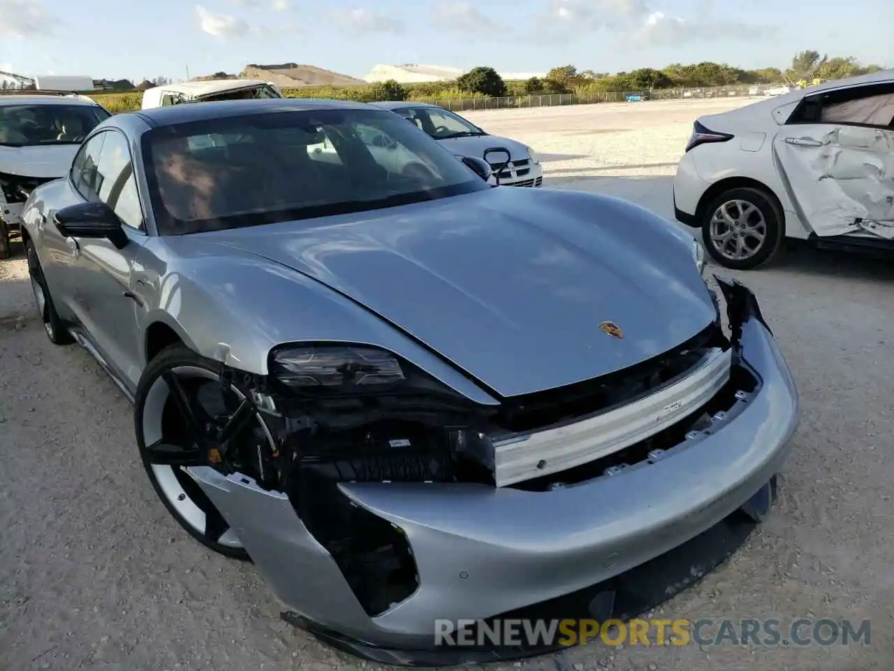 1 Photograph of a damaged car WP0AC2Y11LSA72132 PORSCHE TAYCAN 2020