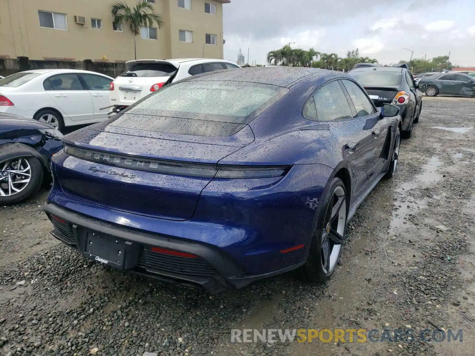 4 Photograph of a damaged car WP0AC2Y18LSA70376 PORSCHE TAYCAN 2020