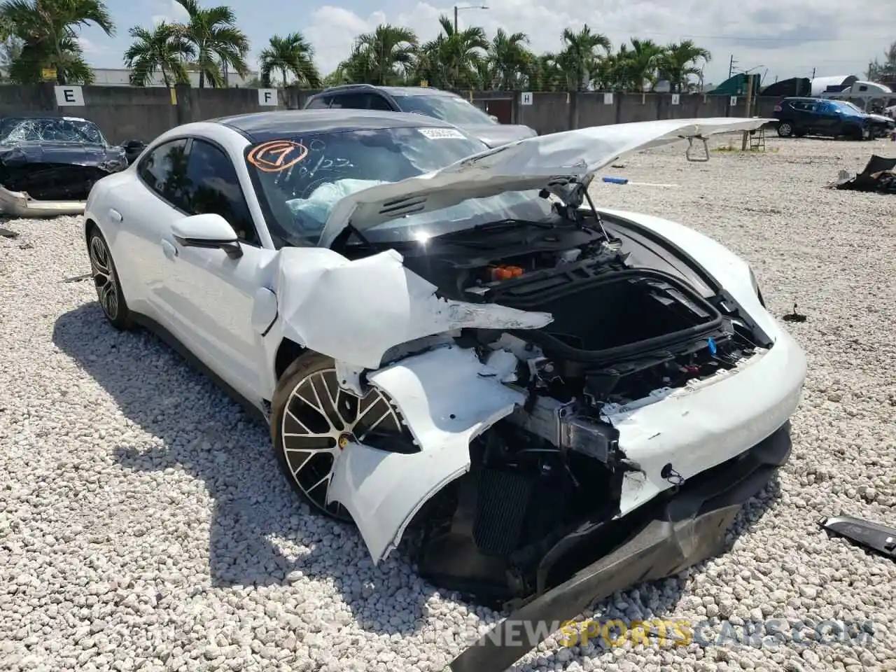 1 Photograph of a damaged car WP0AA2Y10MSA13340 PORSCHE TAYCAN 2021