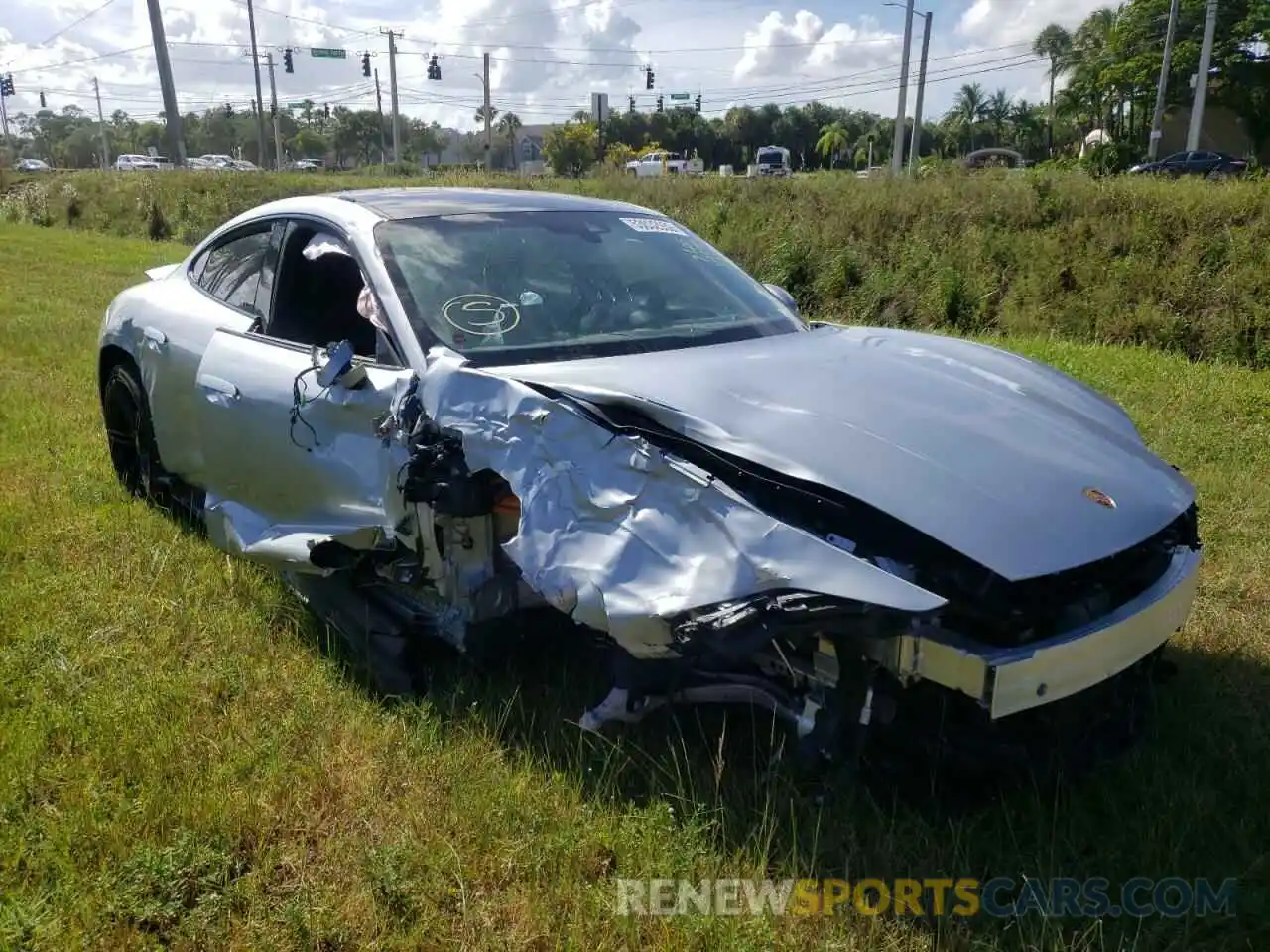 1 Photograph of a damaged car WP0AB2Y10MSA45136 PORSCHE TAYCAN 2021