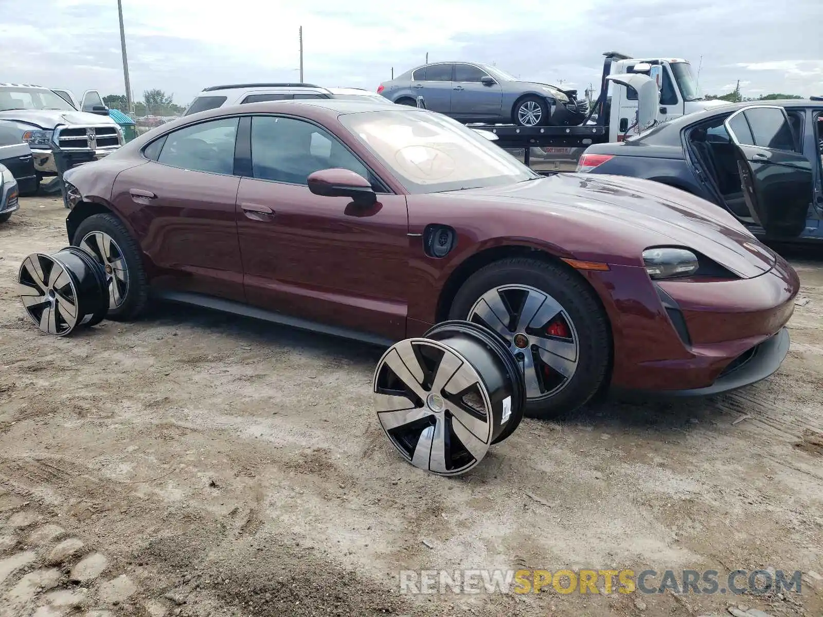 1 Photograph of a damaged car WP0AB2Y13MSA41632 PORSCHE TAYCAN 2021