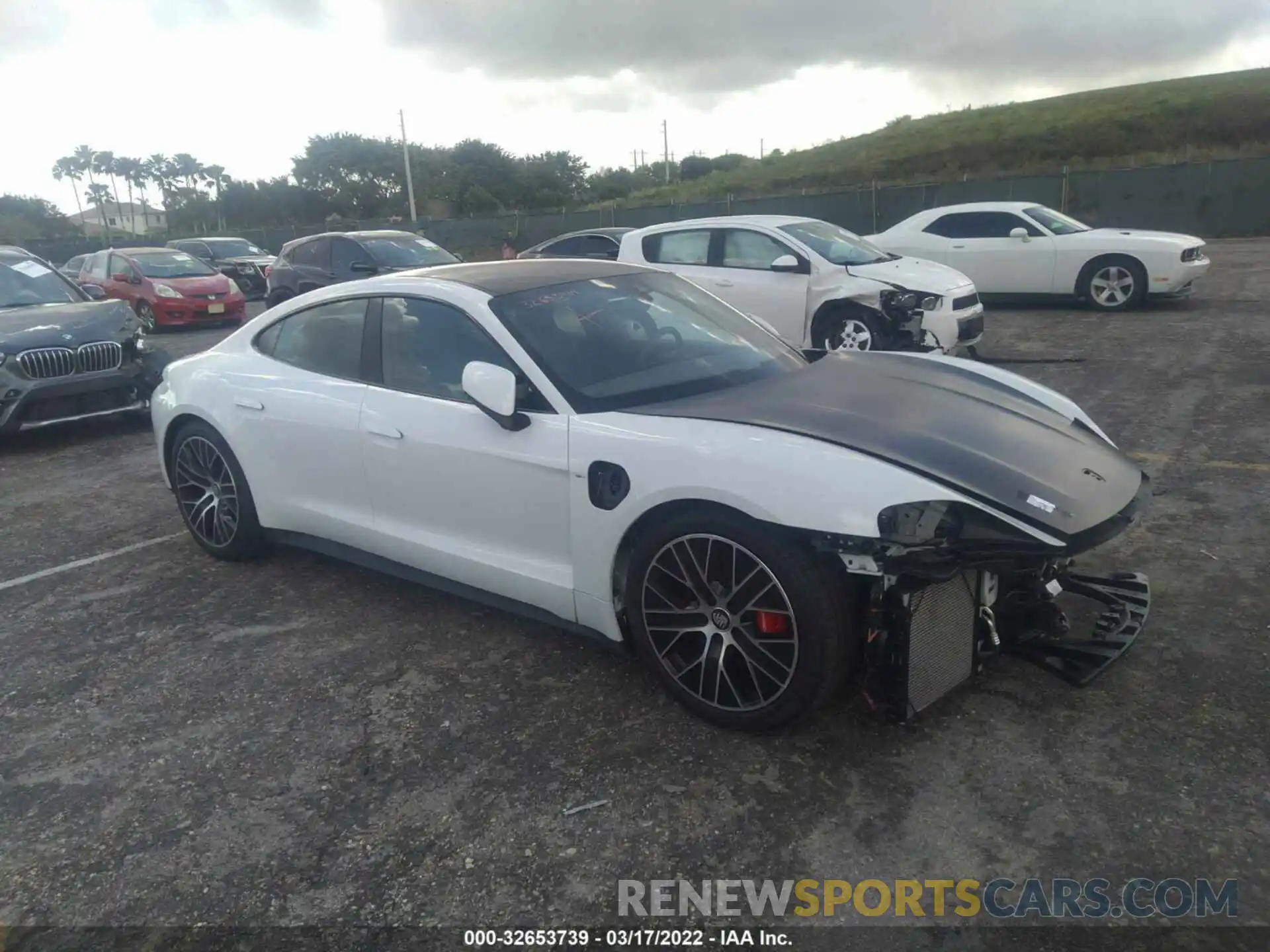 1 Photograph of a damaged car WP0AB2Y13MSA44742 PORSCHE TAYCAN 2021