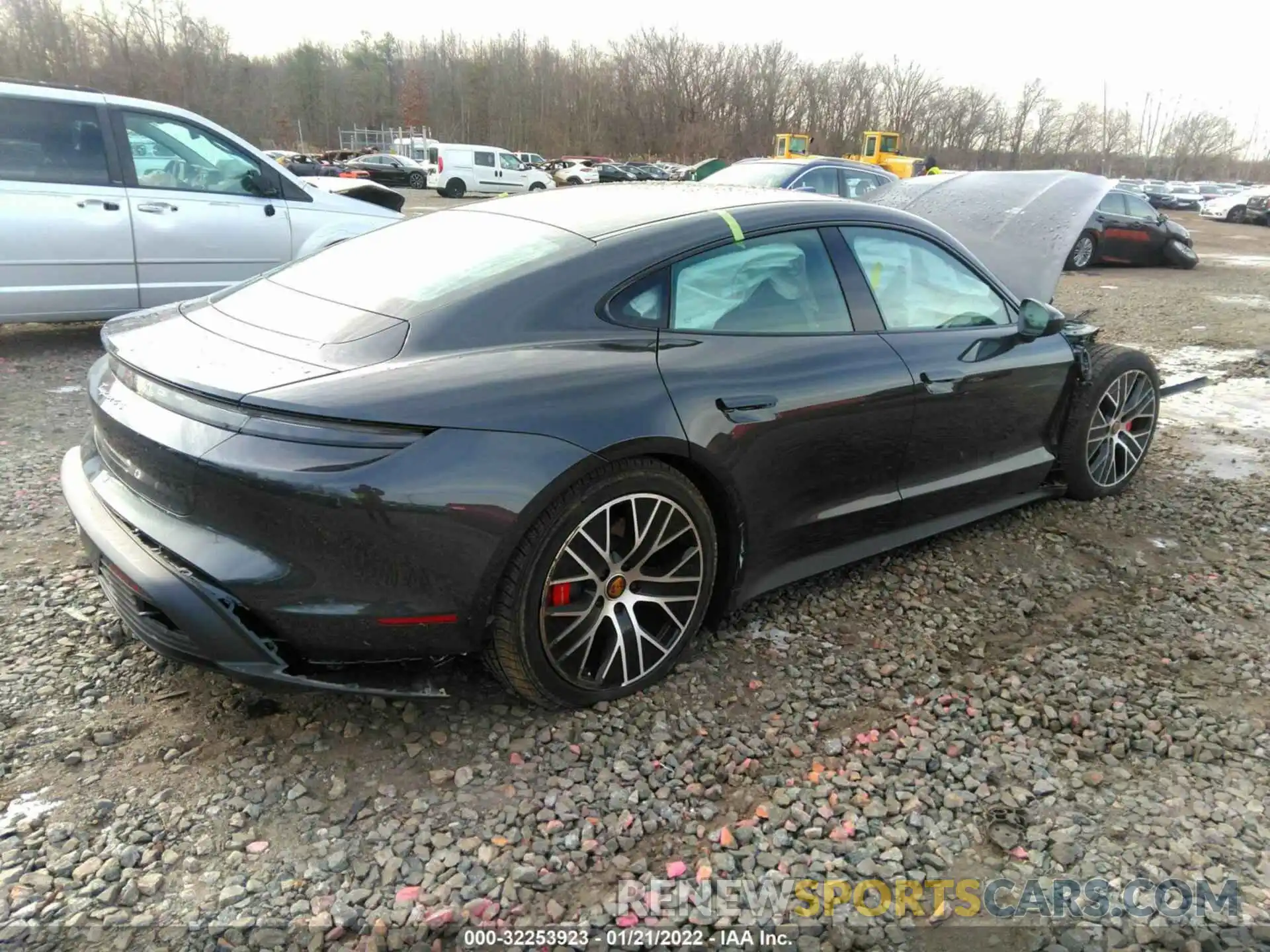 4 Photograph of a damaged car WP0AB2Y14MSA44720 PORSCHE TAYCAN 2021