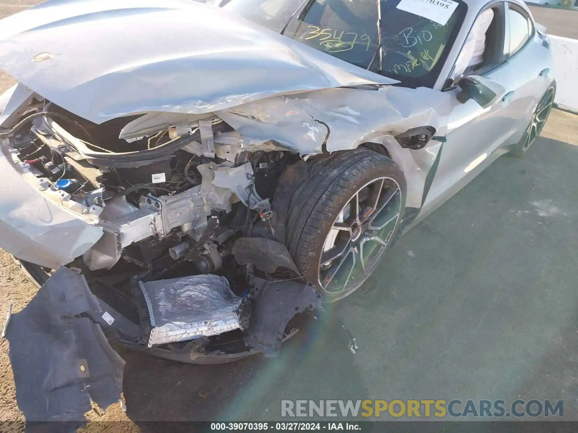 18 Photograph of a damaged car WP0AB2Y1XPSA36285 PORSCHE TAYCAN 2023