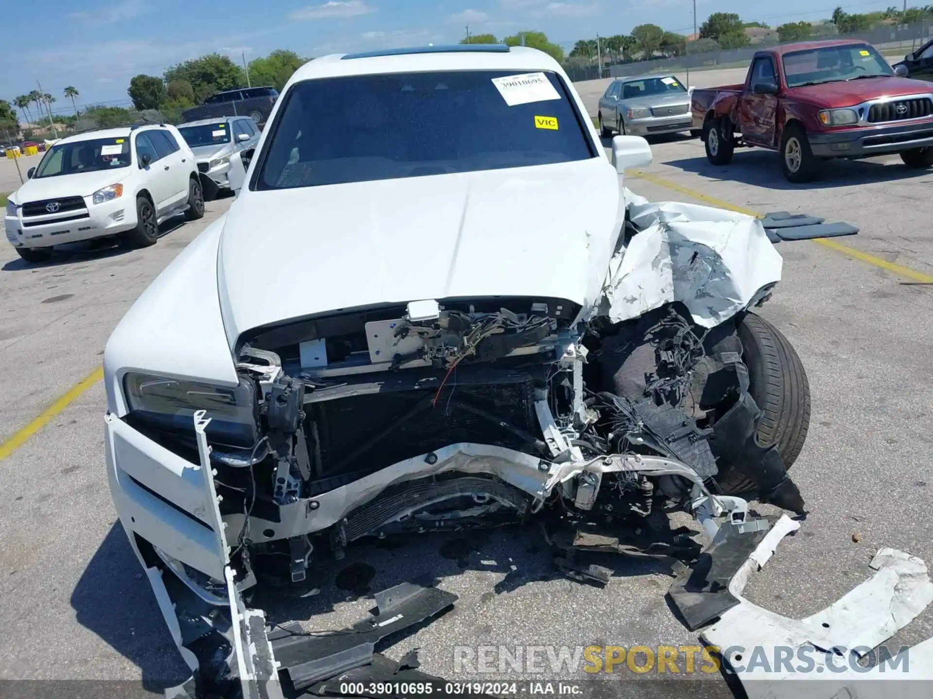 12 Photograph of a damaged car SLA689X57KU114265 ROLLS-ROYCE CULLINAN 2019