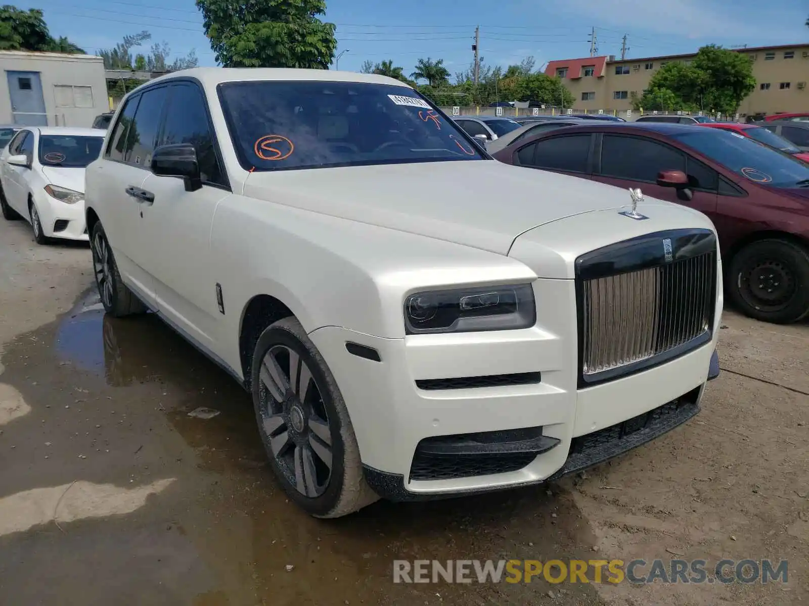 1 Photograph of a damaged car SLA689X5XKU113921 ROLLS-ROYCE CULLINAN 2019