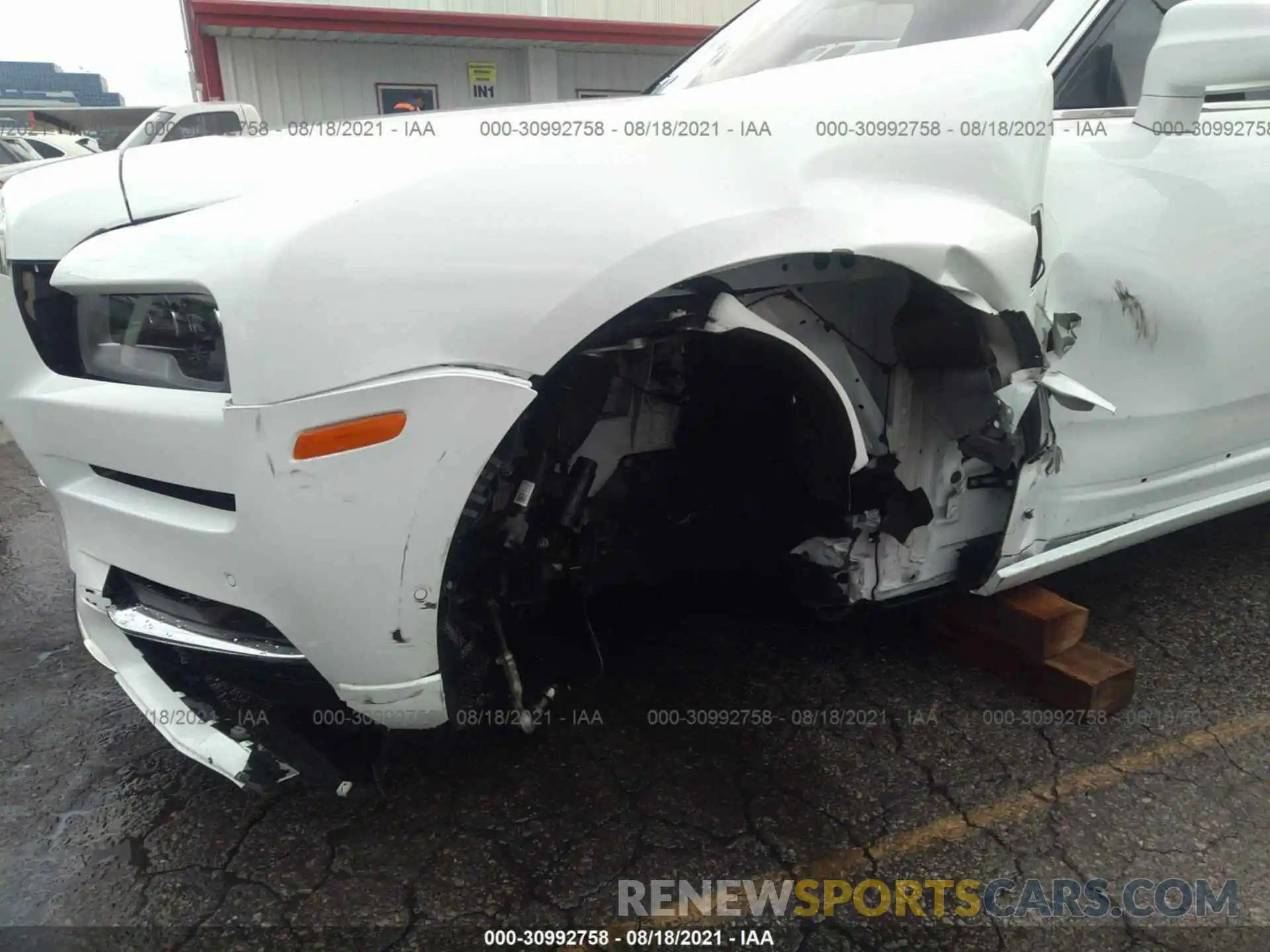 6 Photograph of a damaged car SLATV4C02MU204564 ROLLS-ROYCE CULLINAN 2021