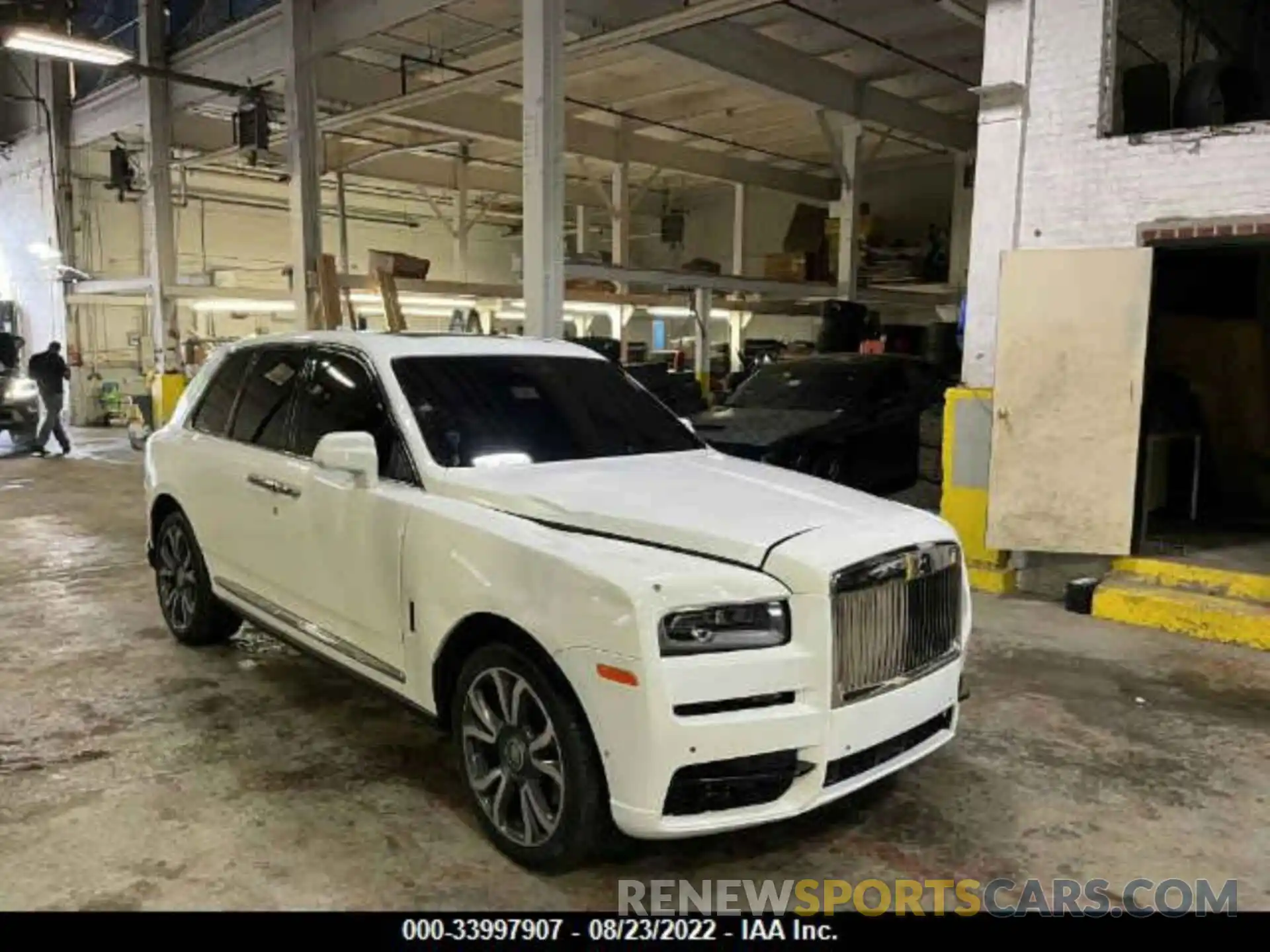 1 Photograph of a damaged car SLATV4C06MU207449 ROLLS-ROYCE CULLINAN 2021