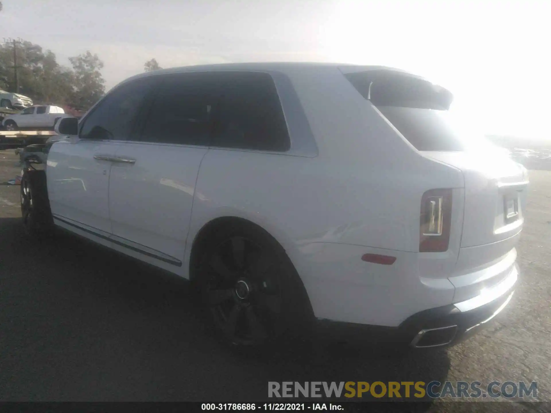 3 Photograph of a damaged car SLATV4C07MU208352 ROLLS-ROYCE CULLINAN 2021