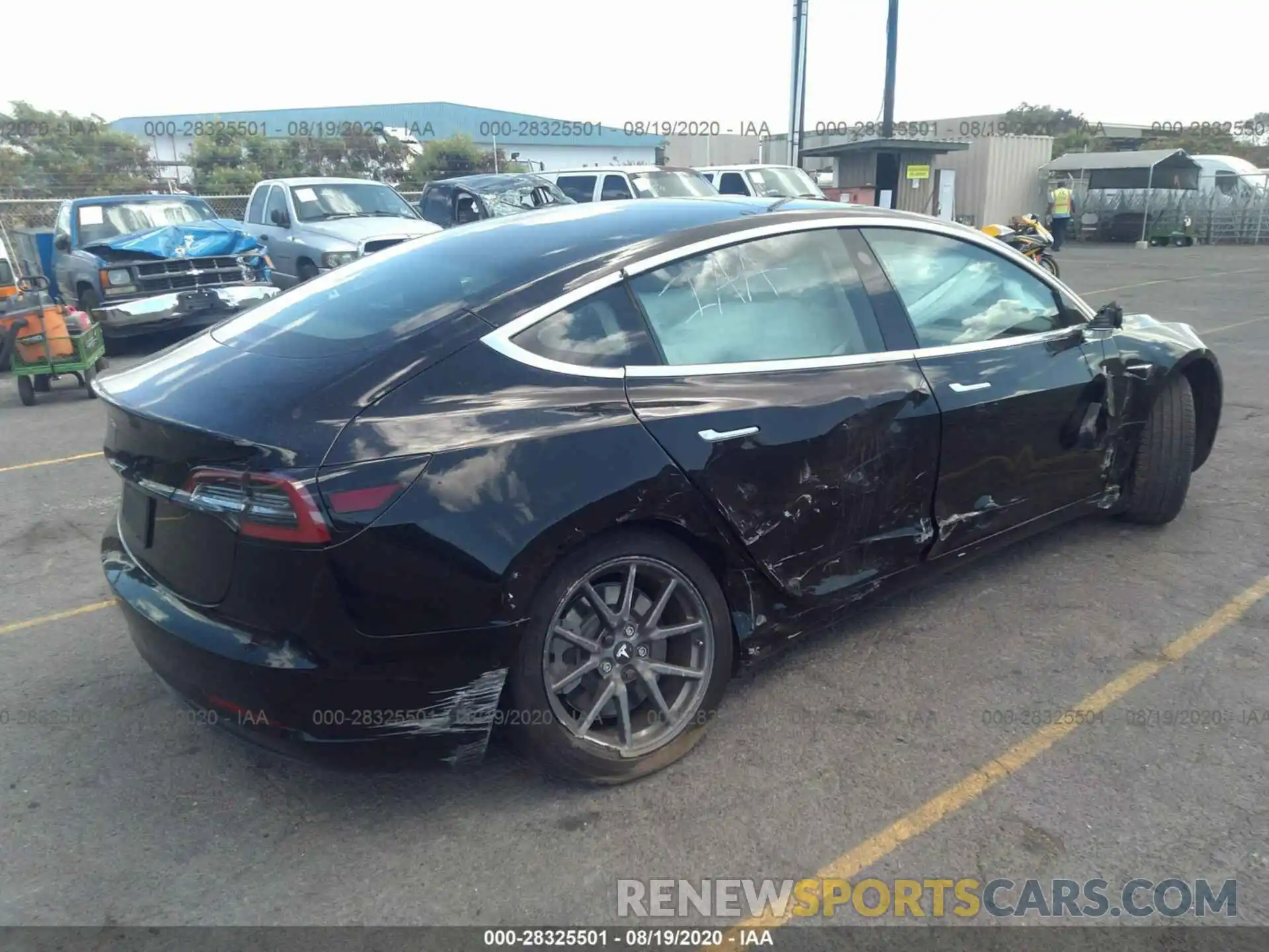 4 Photograph of a damaged car 5YJ3E1EA0KF198749 TESLA MODEL 3 2019