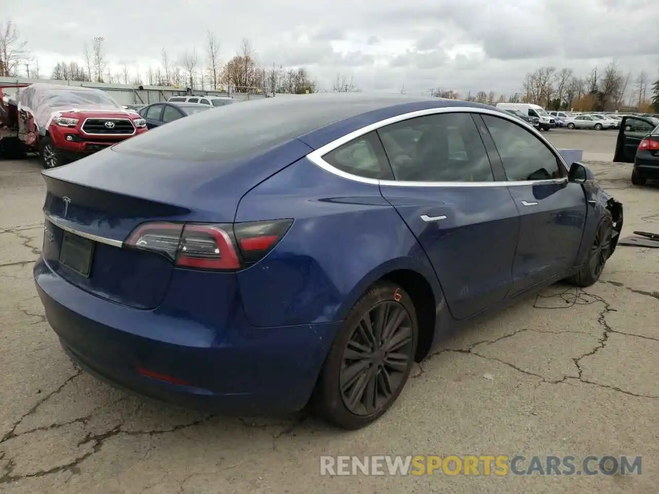 4 Фотография поврежденного автомобиля 5YJ3E1EA0KF299483 TESLA MODEL 3 2019