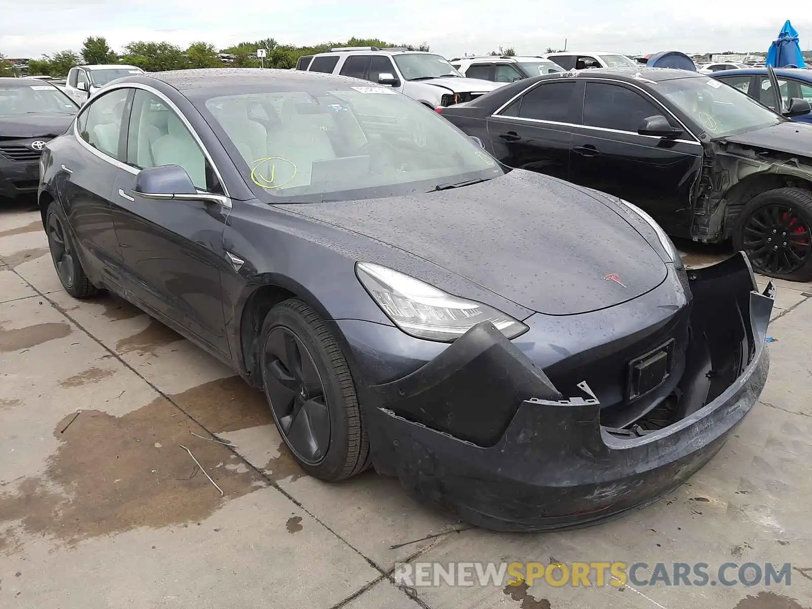 1 Photograph of a damaged car 5YJ3E1EA0KF301782 TESLA MODEL 3 2019