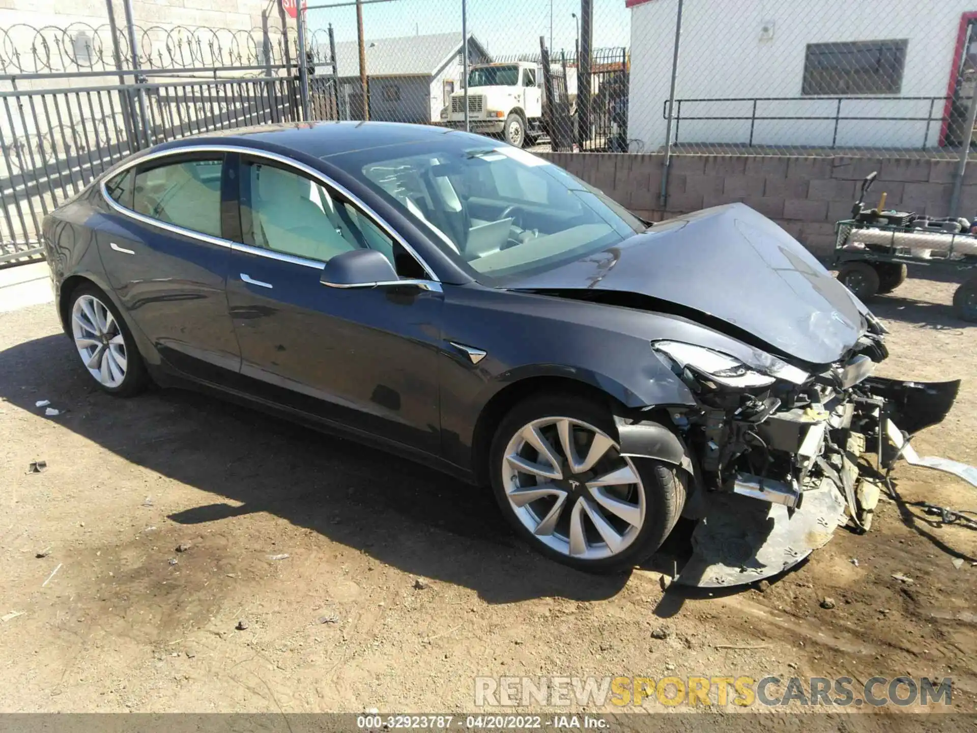 1 Фотография поврежденного автомобиля 5YJ3E1EA0KF302592 TESLA MODEL 3 2019