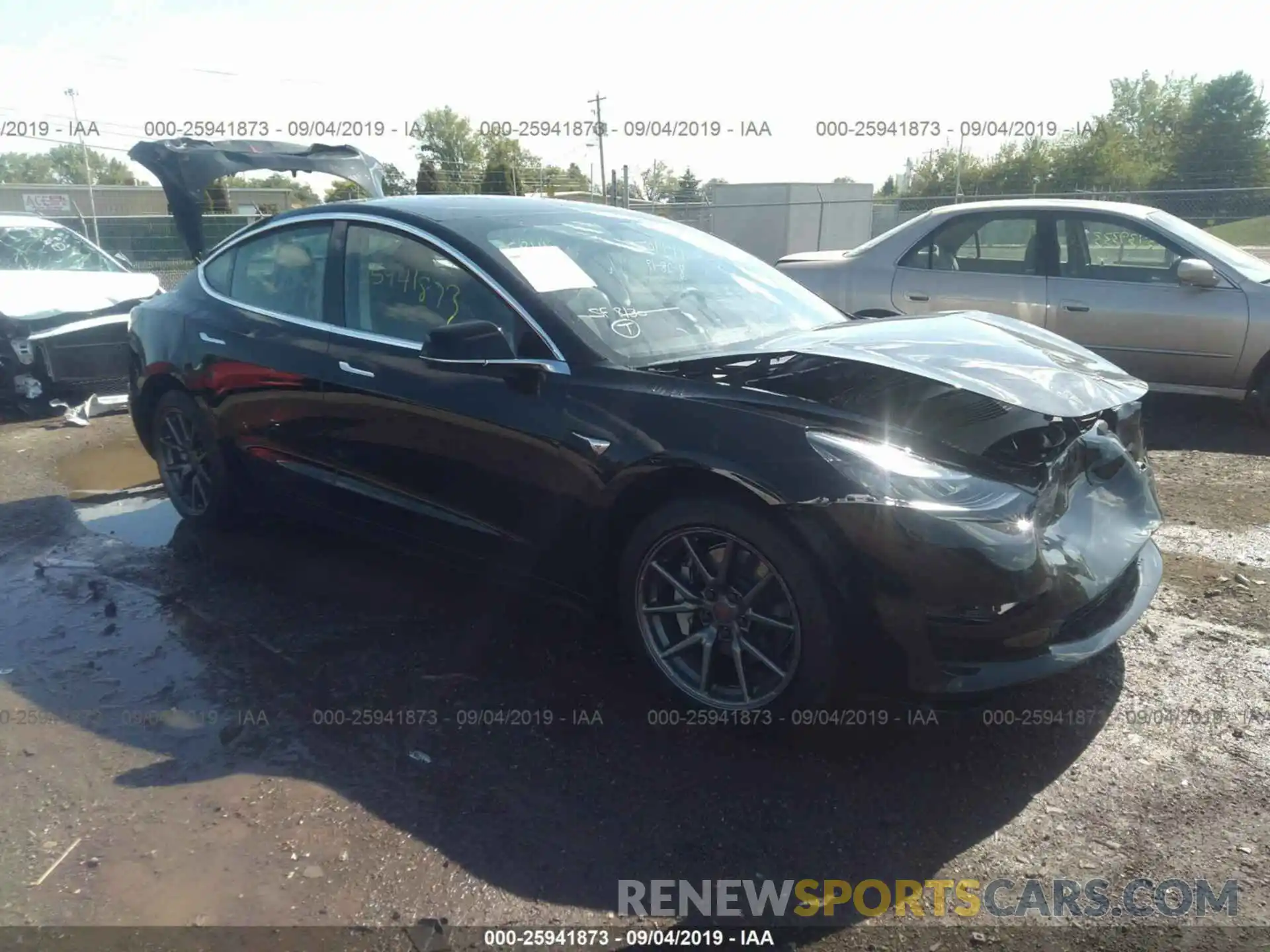 1 Фотография поврежденного автомобиля 5YJ3E1EA0KF304682 TESLA MODEL 3 2019