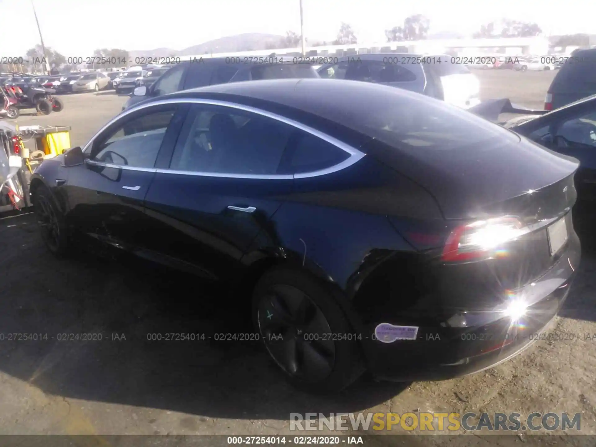 3 Photograph of a damaged car 5YJ3E1EA0KF305492 TESLA MODEL 3 2019