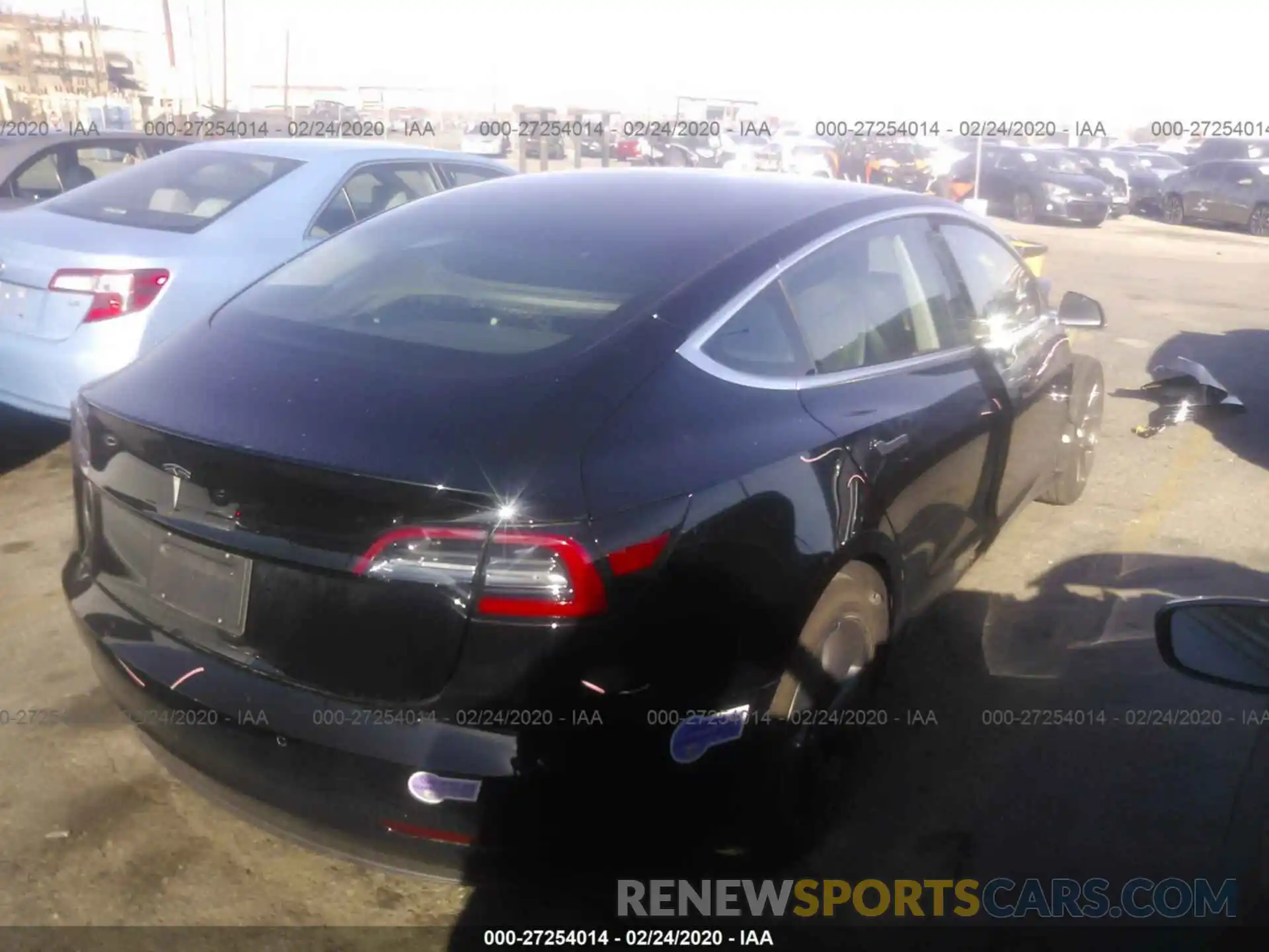 4 Photograph of a damaged car 5YJ3E1EA0KF305492 TESLA MODEL 3 2019