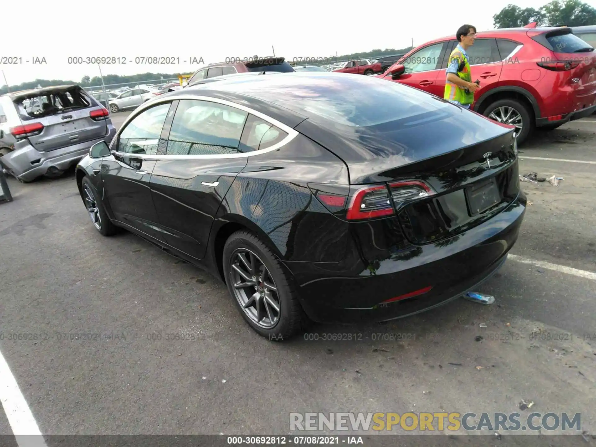 3 Photograph of a damaged car 5YJ3E1EA0KF305668 TESLA MODEL 3 2019