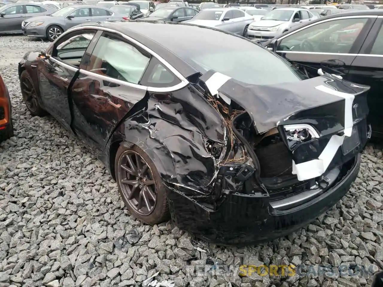 3 Photograph of a damaged car 5YJ3E1EA0KF306464 TESLA MODEL 3 2019