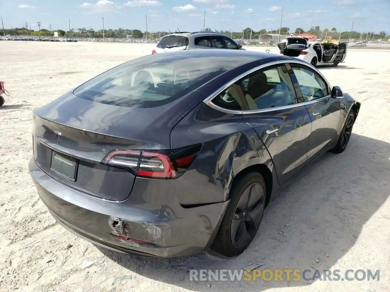 4 Photograph of a damaged car 5YJ3E1EA0KF307517 TESLA MODEL 3 2019