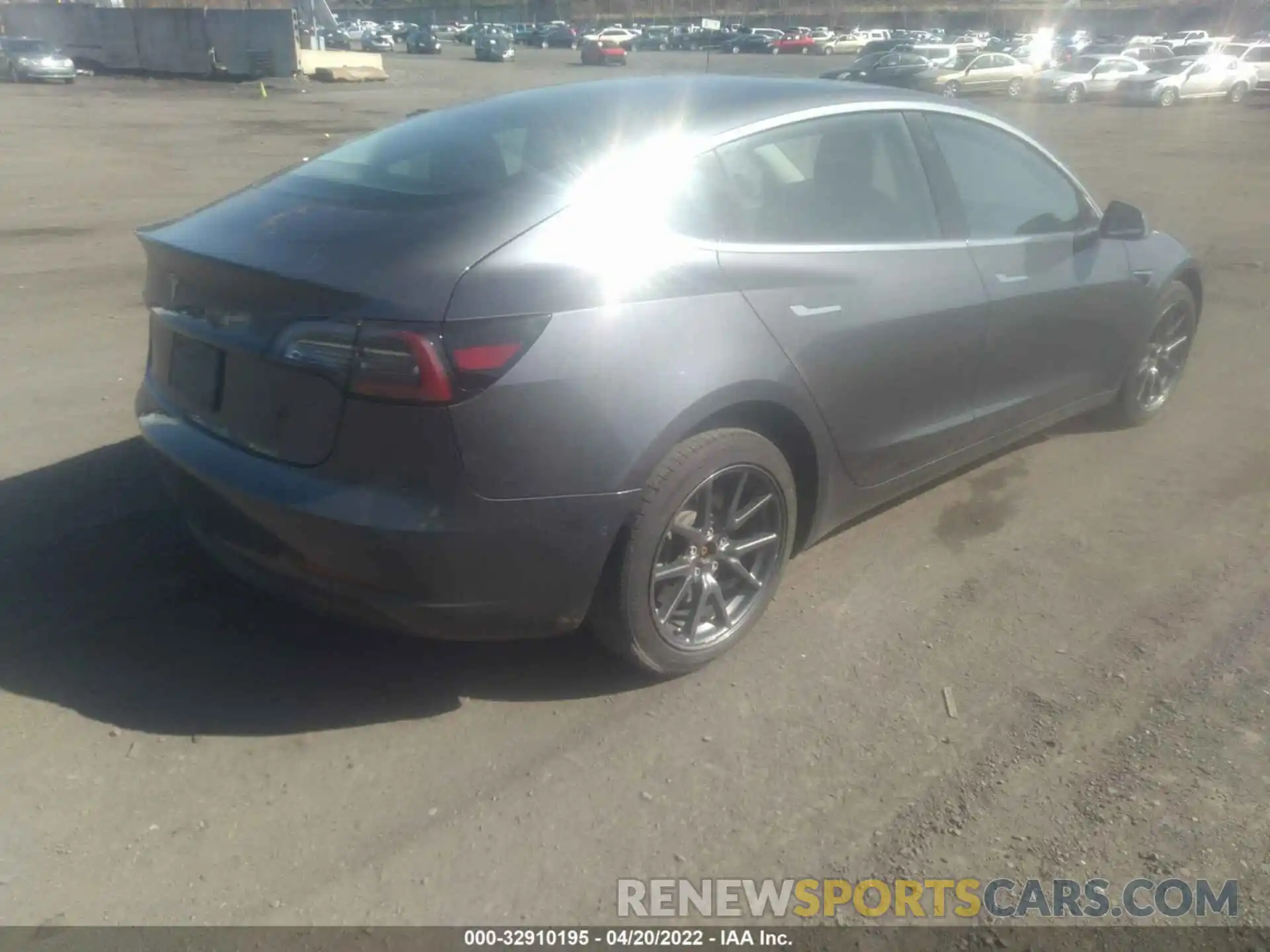 4 Photograph of a damaged car 5YJ3E1EA0KF308330 TESLA MODEL 3 2019