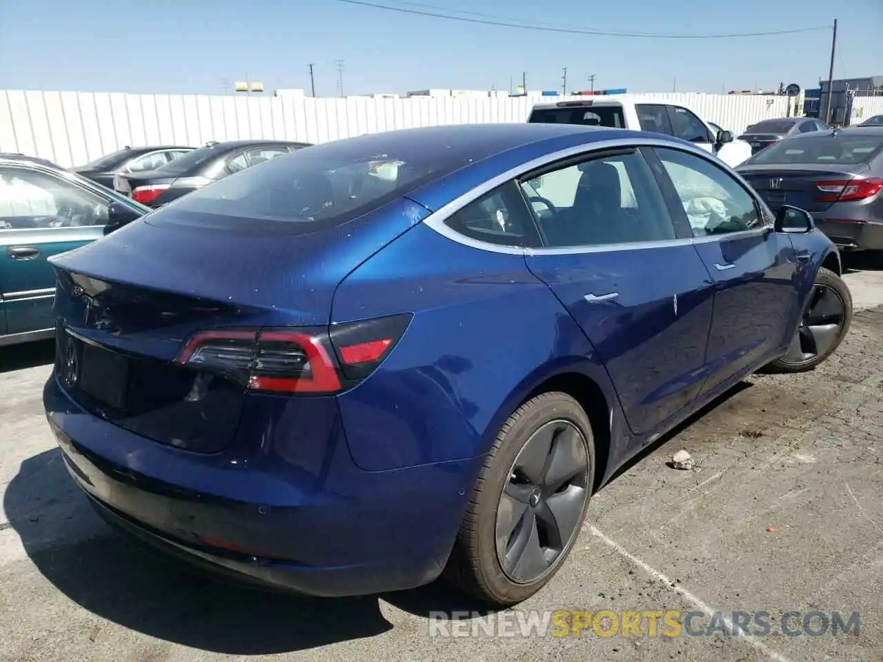 4 Фотография поврежденного автомобиля 5YJ3E1EA0KF309218 TESLA MODEL 3 2019