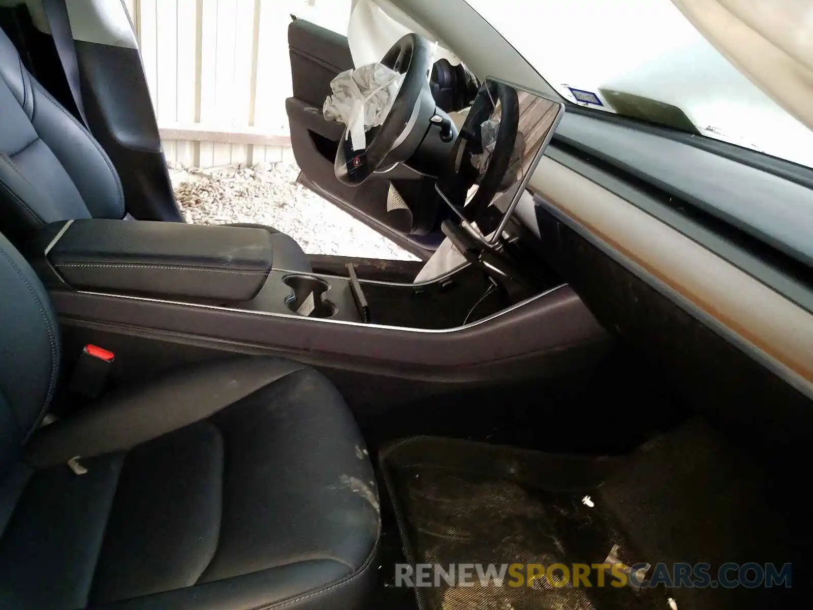 5 Photograph of a damaged car 5YJ3E1EA0KF311647 TESLA MODEL 3 2019