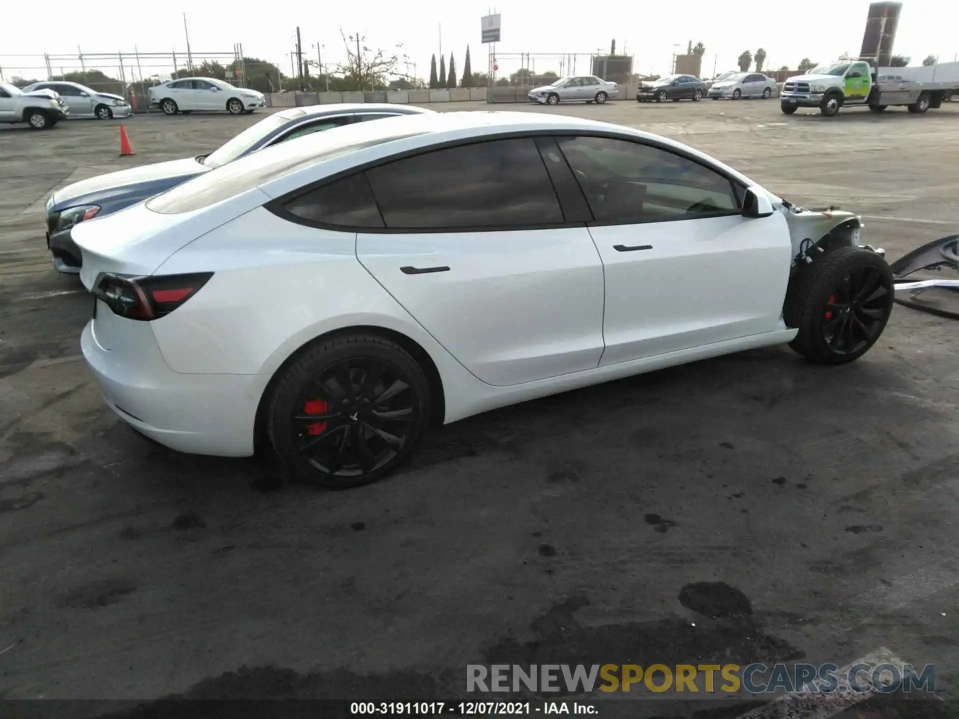 4 Photograph of a damaged car 5YJ3E1EA0KF311812 TESLA MODEL 3 2019