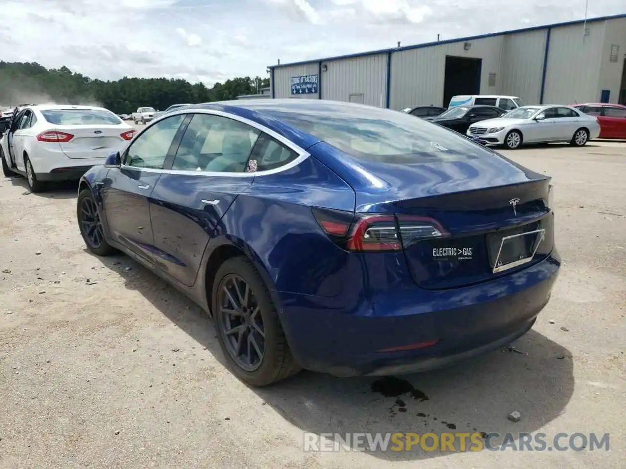 3 Фотография поврежденного автомобиля 5YJ3E1EA0KF312345 TESLA MODEL 3 2019