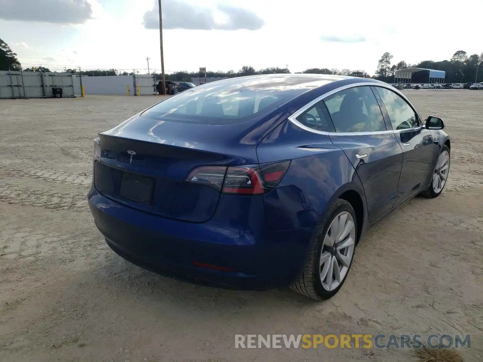 4 Photograph of a damaged car 5YJ3E1EA0KF314581 TESLA MODEL 3 2019