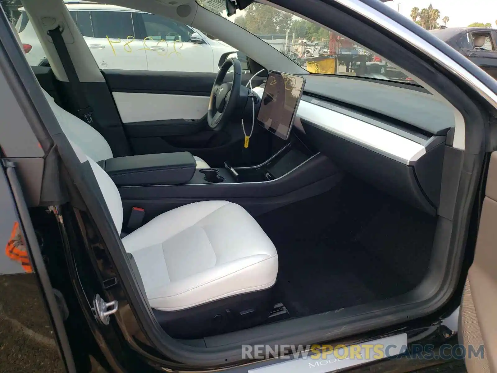 5 Photograph of a damaged car 5YJ3E1EA0KF315097 TESLA MODEL 3 2019