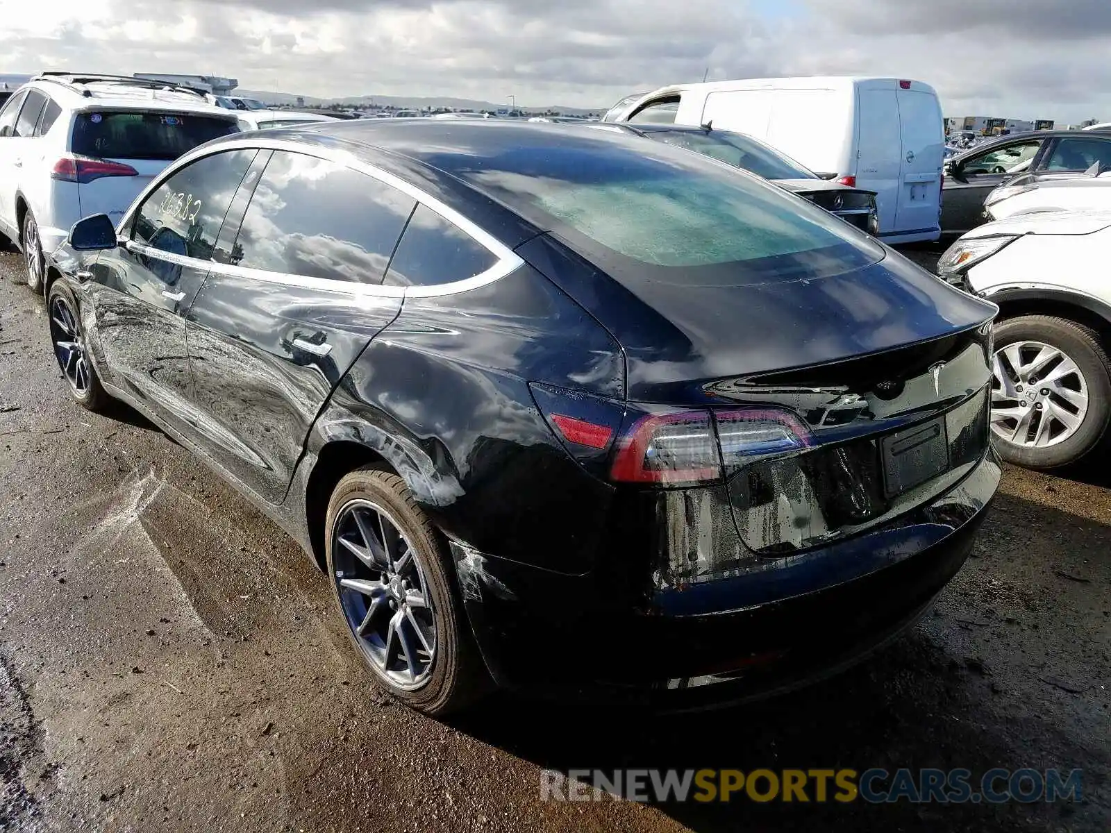 3 Photograph of a damaged car 5YJ3E1EA0KF316766 TESLA MODEL 3 2019