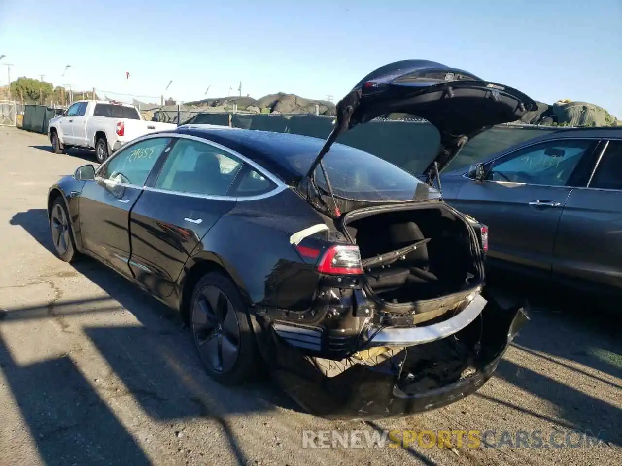 3 Photograph of a damaged car 5YJ3E1EA0KF317013 TESLA MODEL 3 2019