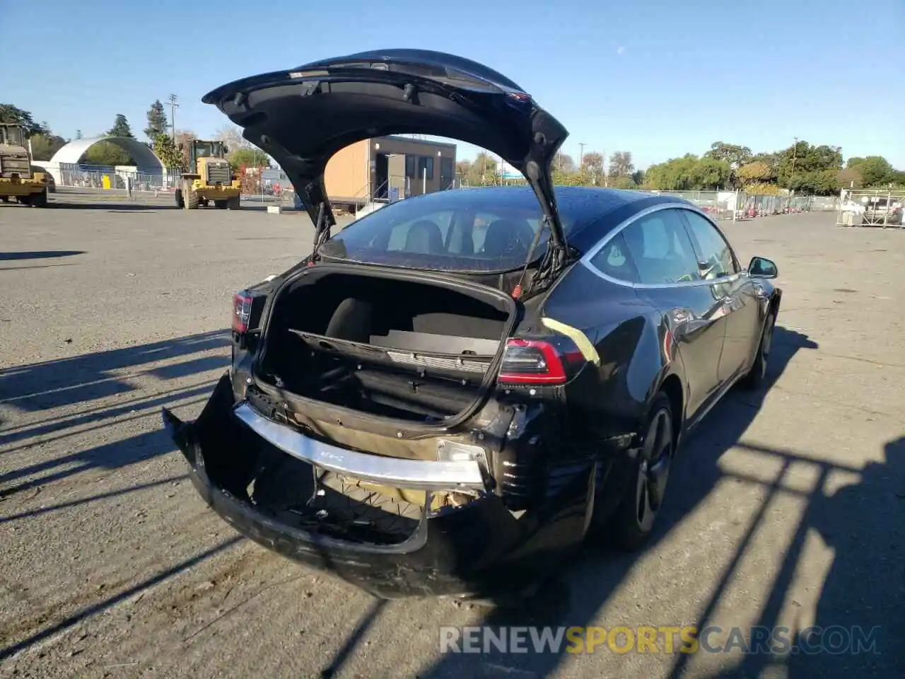 4 Photograph of a damaged car 5YJ3E1EA0KF317013 TESLA MODEL 3 2019