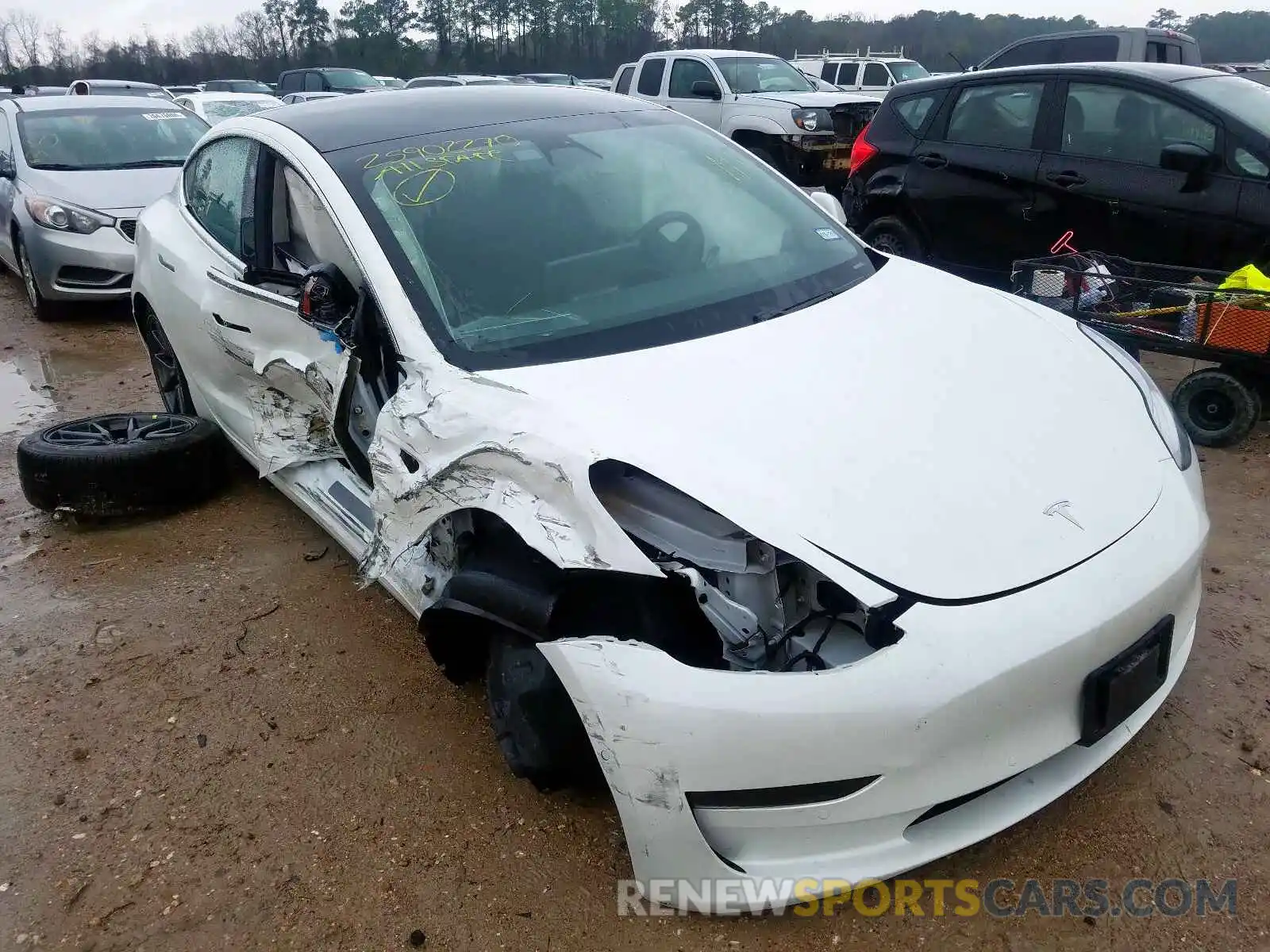 1 Photograph of a damaged car 5YJ3E1EA0KF317495 TESLA MODEL 3 2019