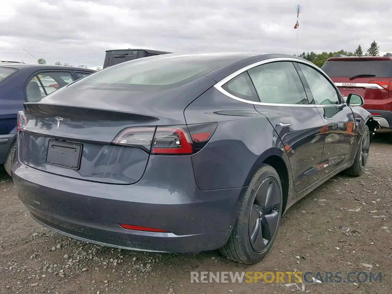 4 Фотография поврежденного автомобиля 5YJ3E1EA0KF322244 TESLA MODEL 3 2019