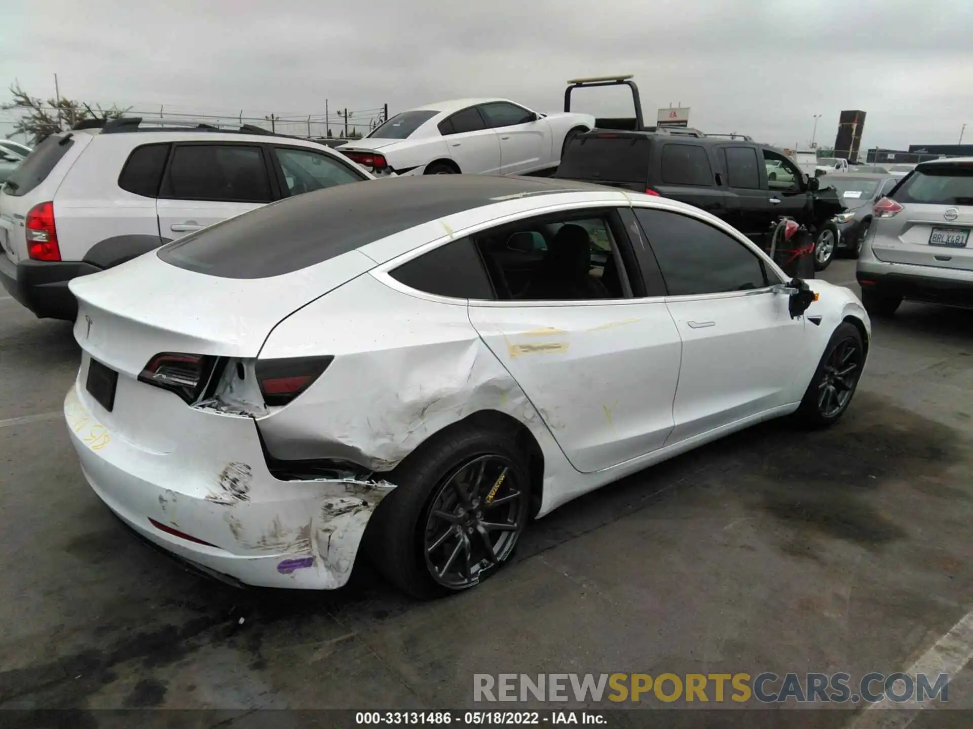 4 Photograph of a damaged car 5YJ3E1EA0KF337469 TESLA MODEL 3 2019