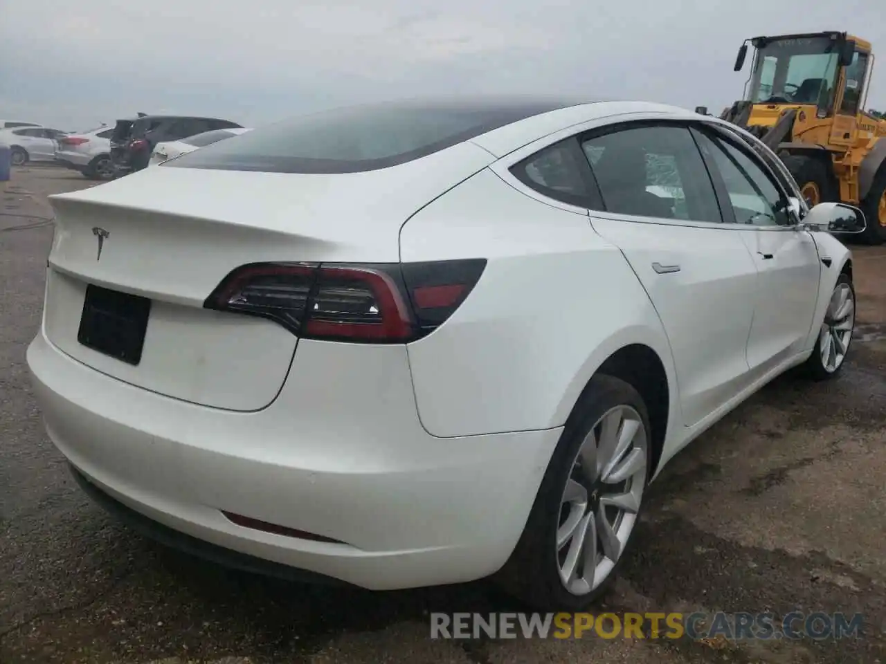 4 Photograph of a damaged car 5YJ3E1EA0KF338377 TESLA MODEL 3 2019