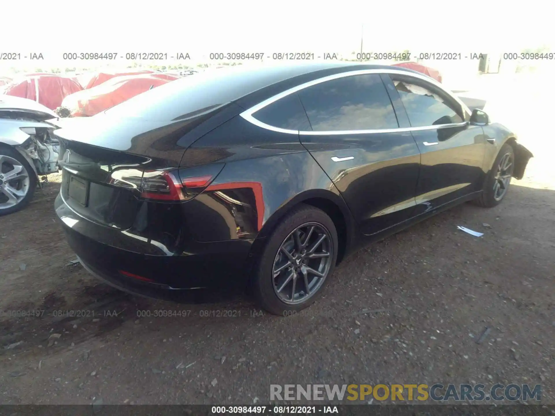 4 Фотография поврежденного автомобиля 5YJ3E1EA0KF395727 TESLA MODEL 3 2019