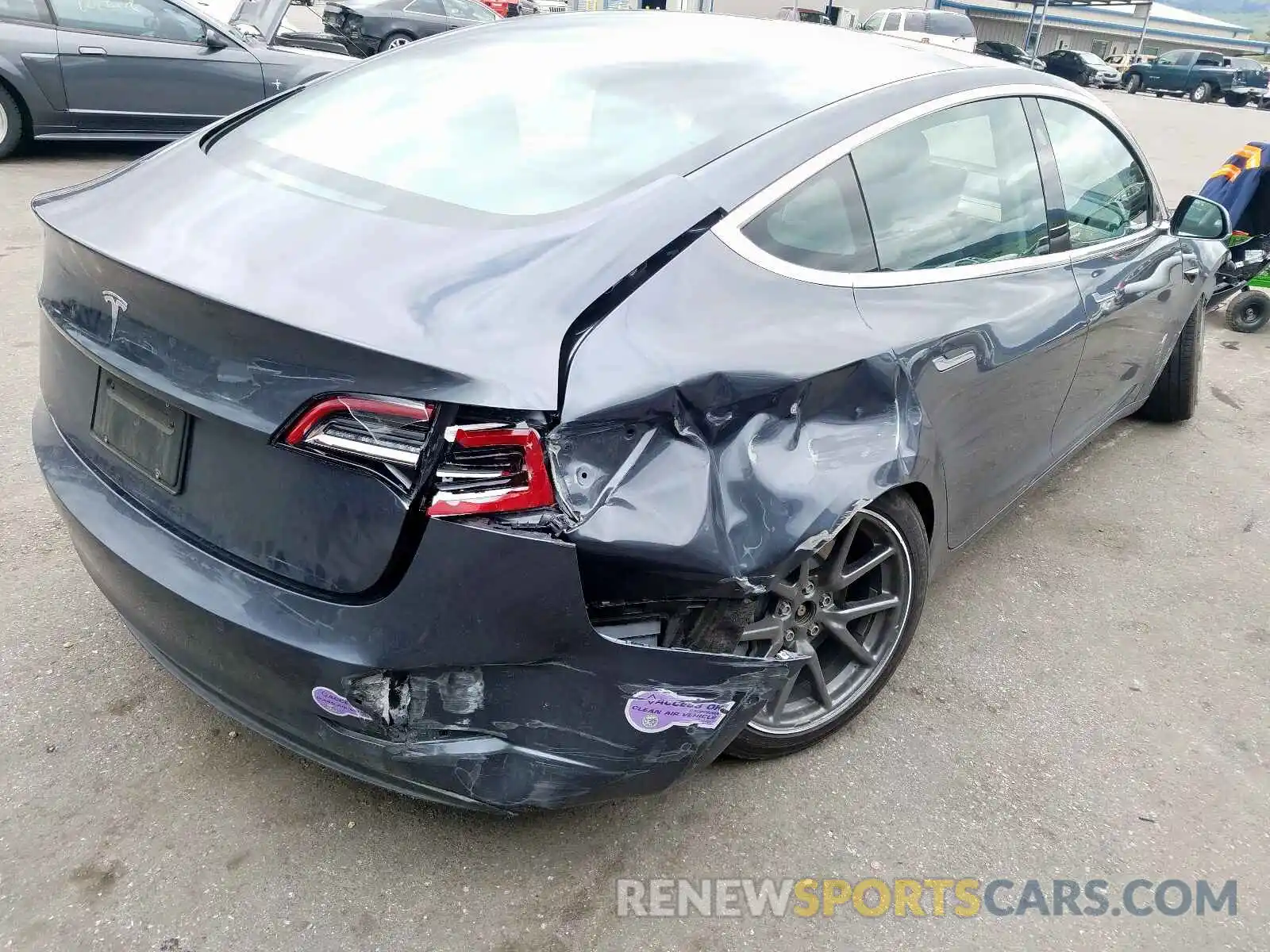 4 Photograph of a damaged car 5YJ3E1EA0KF400375 TESLA MODEL 3 2019